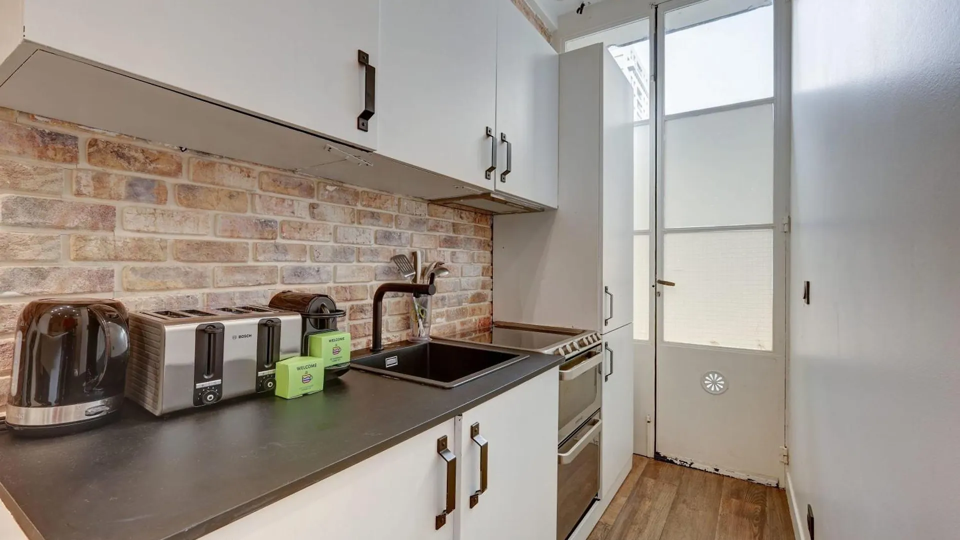 Apartment Gare De Lyon 4Bd - 4Bth Apartment! Paris France