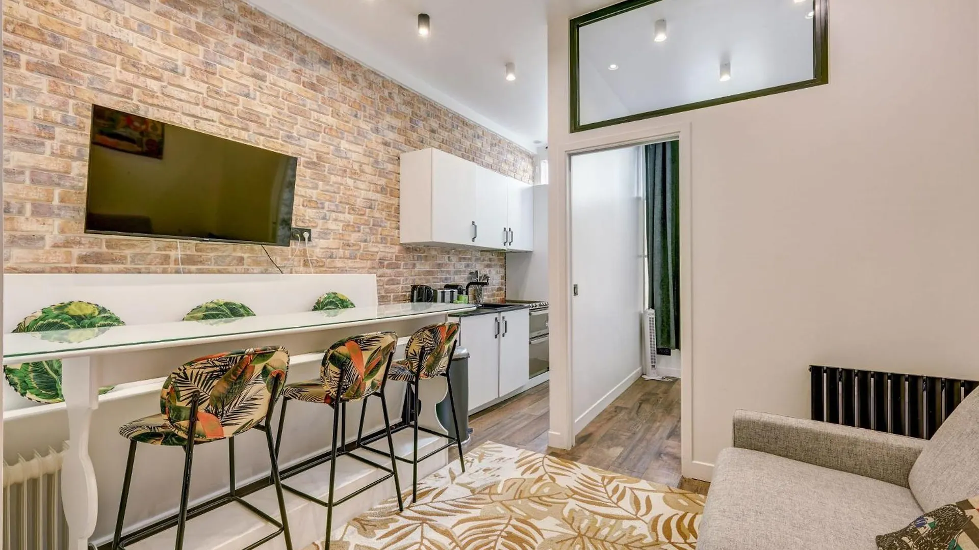Apartment Gare De Lyon 4Bd - 4Bth Apartment! Paris France