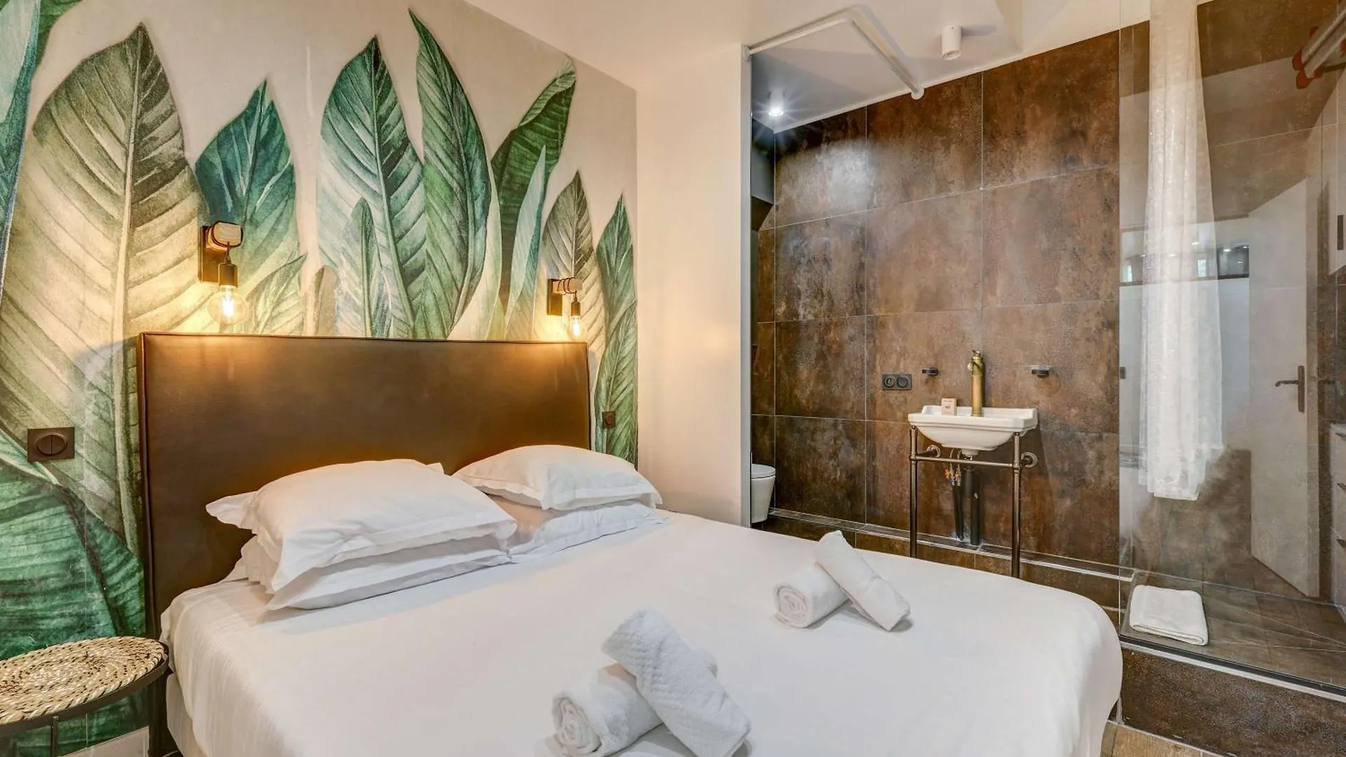 Gare De Lyon 4Bd - 4Bth Apartment! Париж Апартаменты